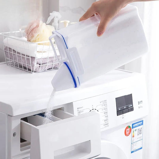 Transparent 1.5L Pantry Storage Container with Pour Spout