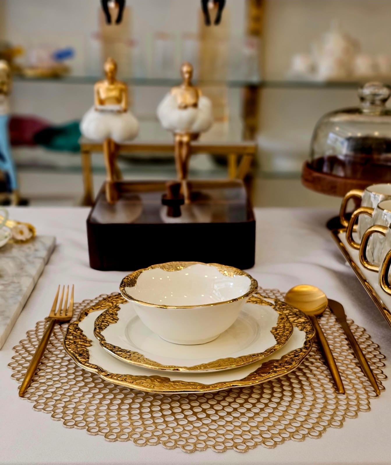Luxury 48-Piece Ceramic Dinnerware Set – Elegant & Complete for 12 Guests