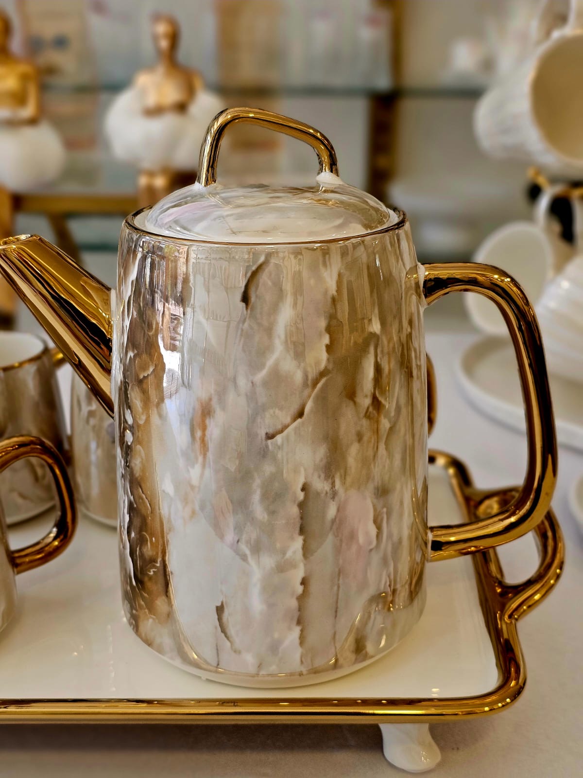 Elegant Ceramic Tea Set – 1L Teapot with Tray & 6 Cups